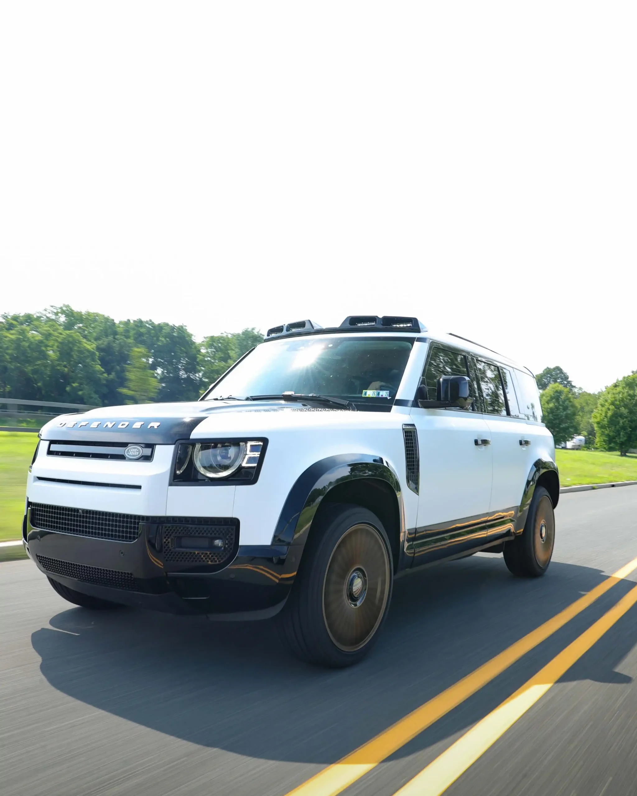 land-rover-defender-110-3
