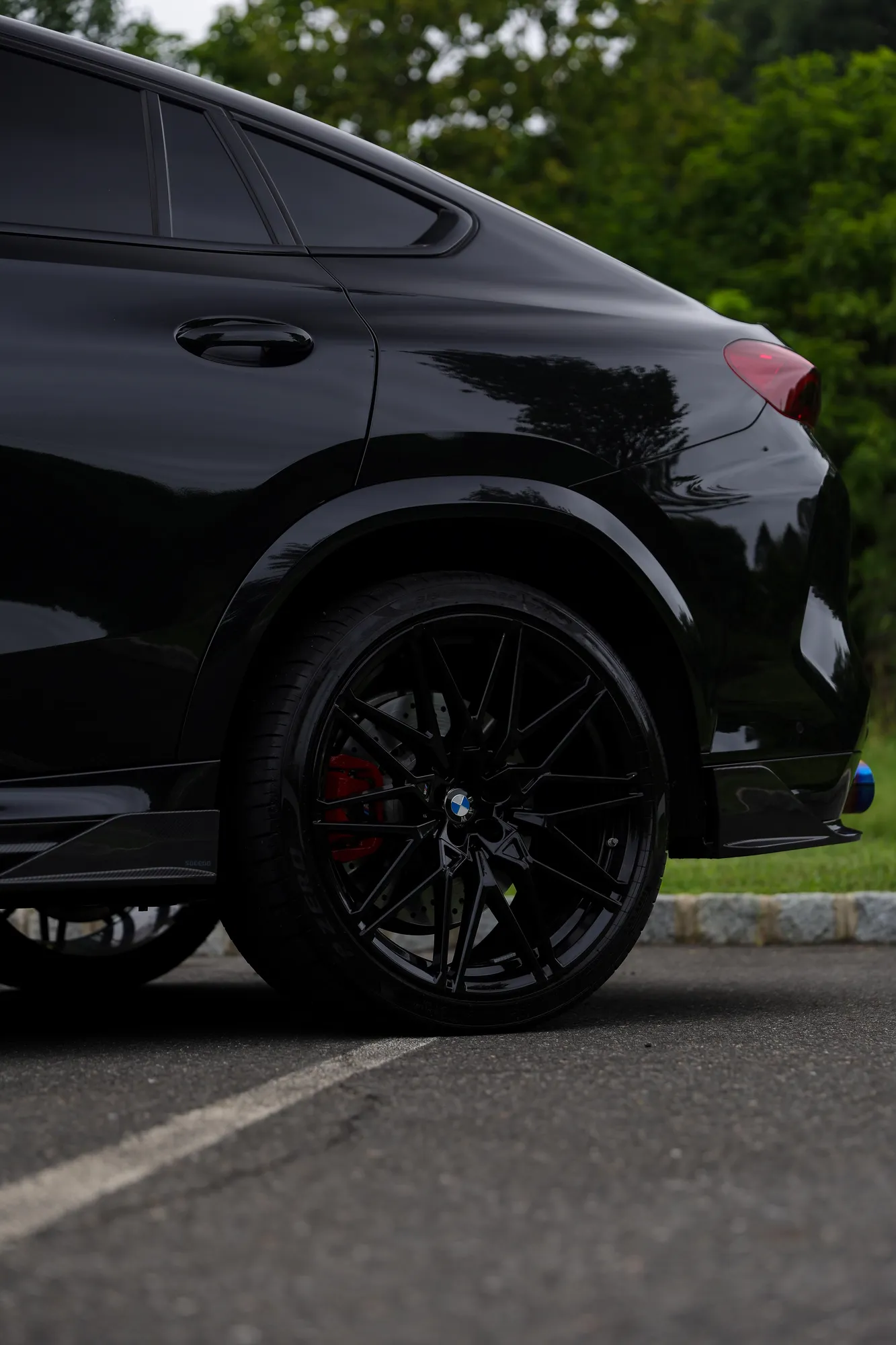 2025 BMW X6M Competition in Black Sapphire with full carbon fiber aero and Valvetronic exhaust by Lux Auto Studio, Marlboro NJ (photo 3)