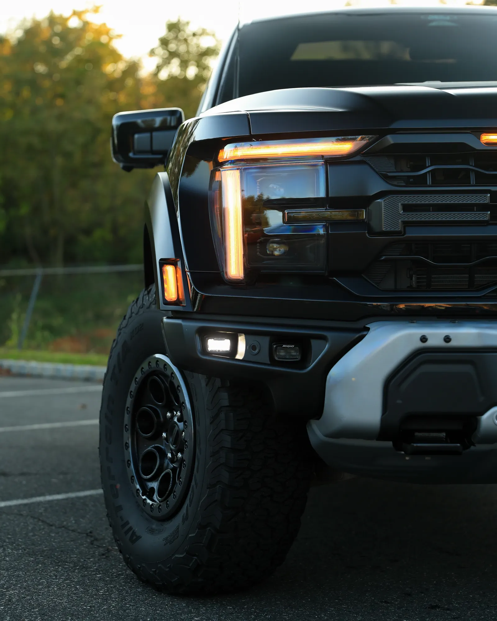ford-raptor-2