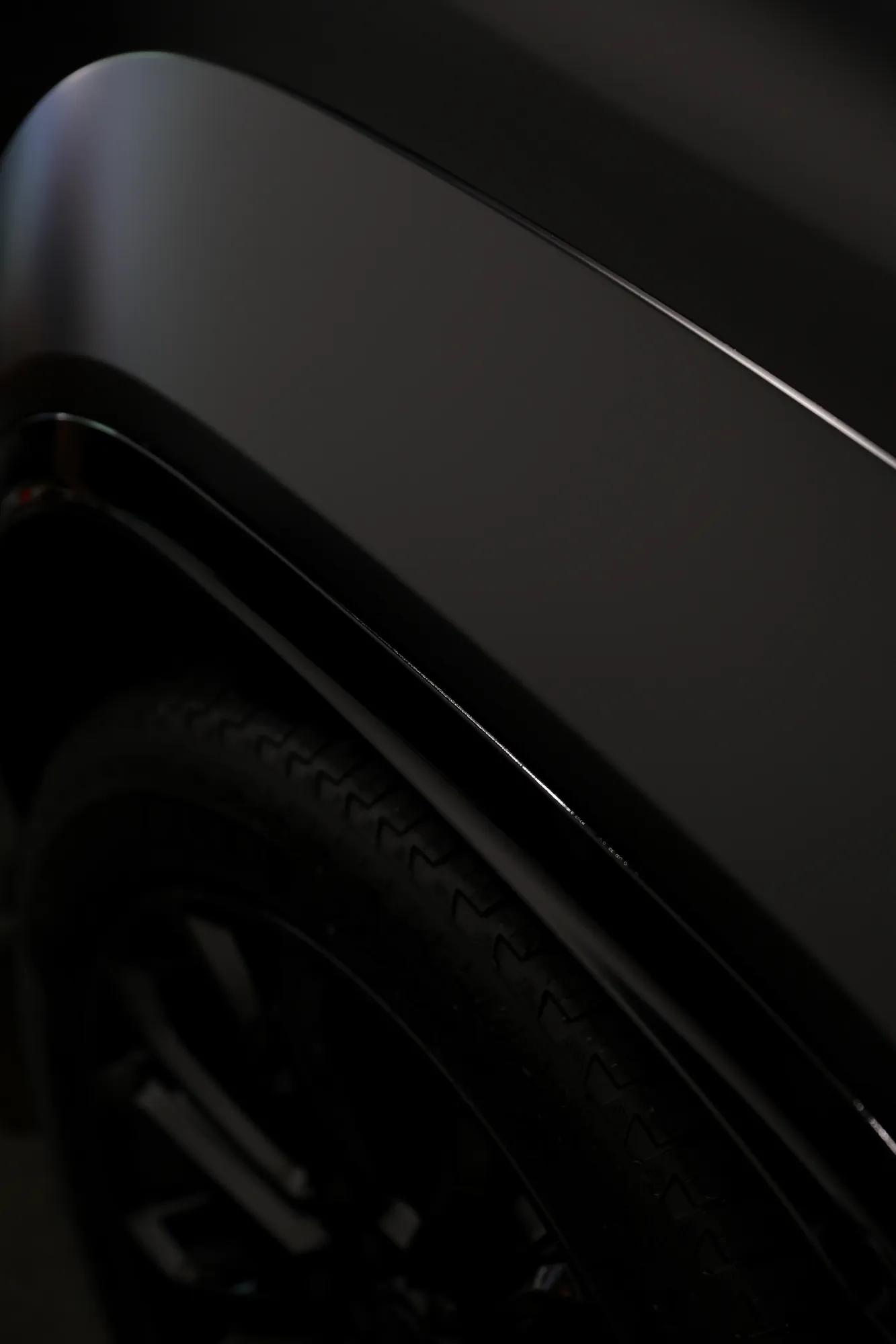 land-rover-defender-octa-3